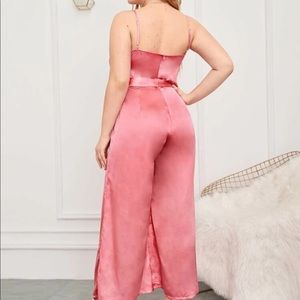 Wide leg satin jumpsuit Plus Size